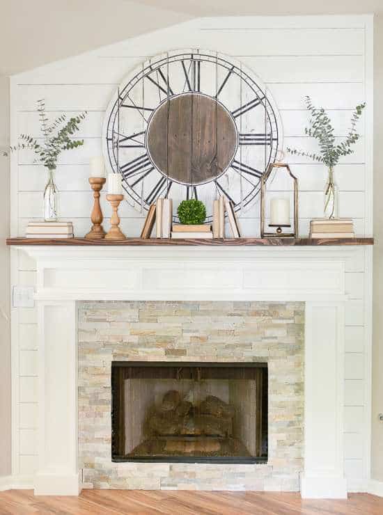 farmhouse spring mantel / spring mantel decorating 