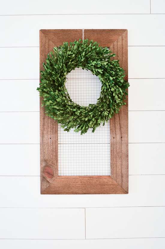 reclaimed wood display frame / chicken wire display frame