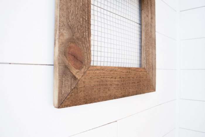 reclaimed wood display frame / chicken wire display frame