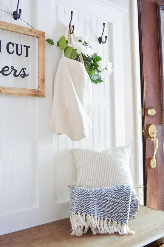 summer porch and entryway tour / summer entryway decorating